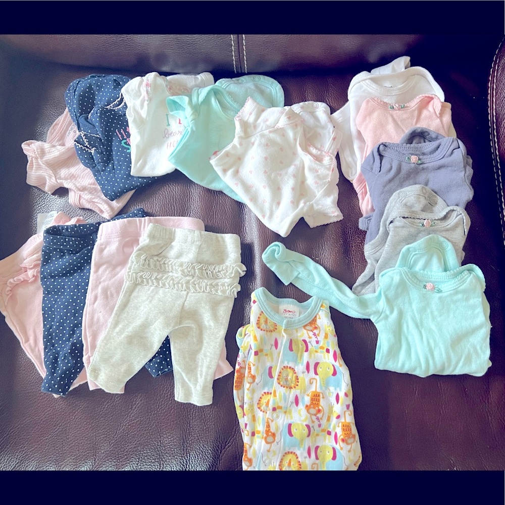 Preemie clothing lot (15 pieces)